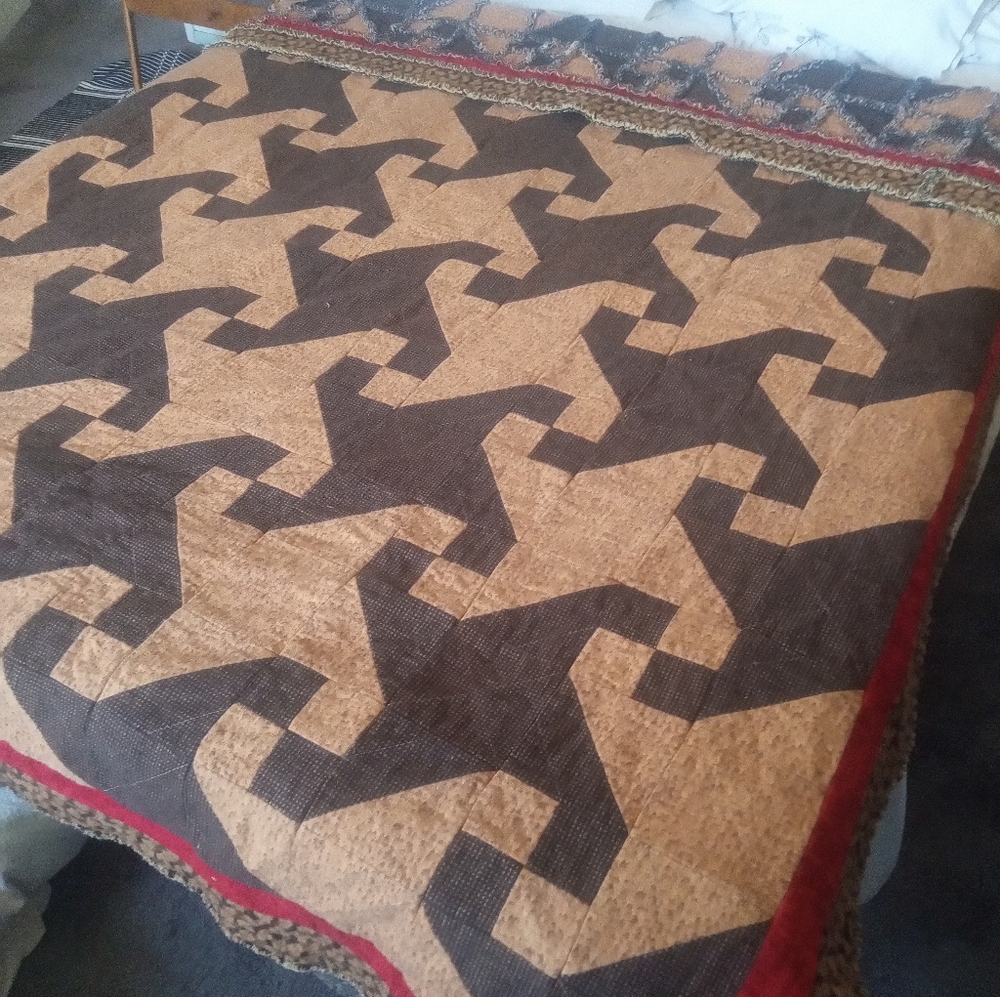 Hand Made Gorgeous Tessalation/Snail Trail Queen Quilt Brown Beige W/Red Accents